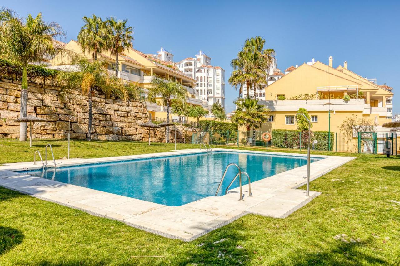 Hanami Puerto Alto Pa 1-1 Estepona Kültér fotó